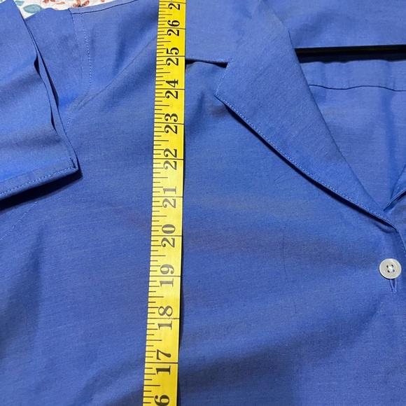 Eddie Bauier women’s Blue Button-Up Shirt - Picture 4 of 5